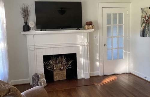 High Point Cottage | Charming 3-bedroom cottage centrally located to enjoy High Point.