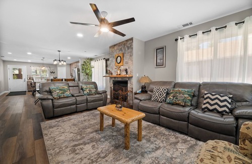 Peter Pan Cabin | Charming 3-bedroom cabin with WiFi, AC in lovely Big Bear