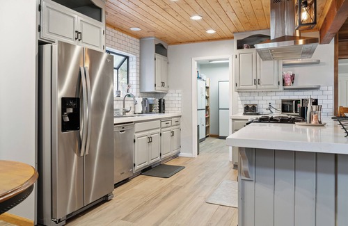 Truckee Cabin | Charming 3-bedroom cabin in marvelous Truckee with WiFi