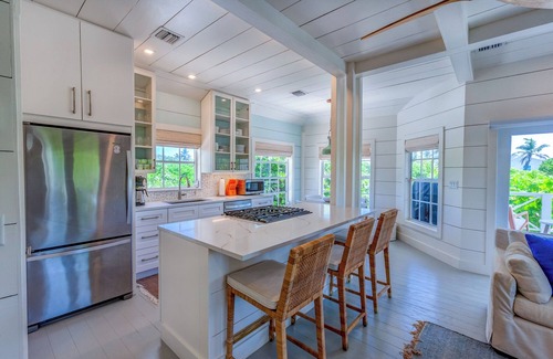 Hope Town Cottage | Charming 3-bedroom cottage in serene North End of Elbow Cay with Community Dock
