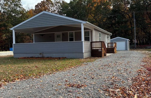 Caseville Cottage | Charming 3-bedroom cottage with WiFi, AC in Caseville across from beach