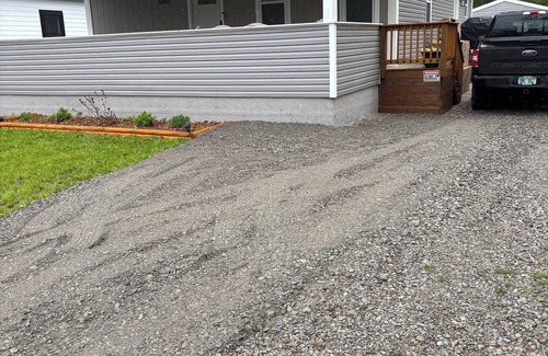 Caseville Cottage | Charming 3-bedroom cottage with WiFi, AC in Caseville across from beach