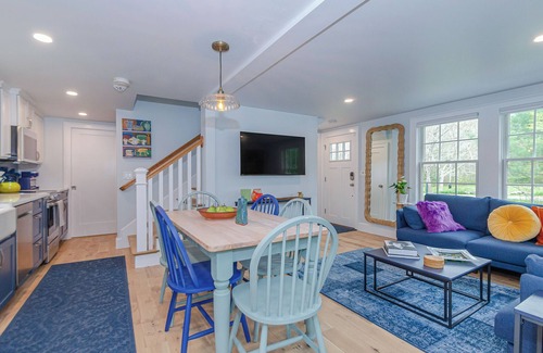 Rochester Cottage | Charming 3-bedroom cottage with WiFi, AC in Rochester