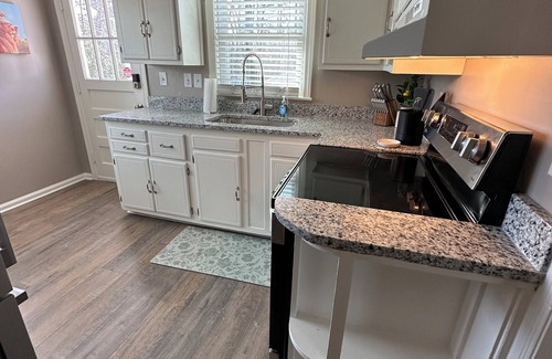 National Hills Cottage | Charming 3-bedroom cottage ONE MILE to the Augusta National