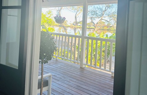 Woodburn House | Charming 3-bedroom country-coastal home with WiFi & AC
