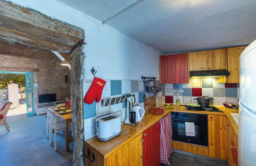 Anarita House | Charming 3-bedroom country house built in 1900, genuinely renovated in 2016.