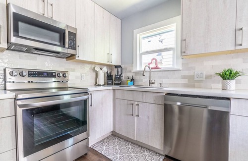 Columbia City House | Charming 3-Bedroom Craftsman Cottage Near Downtown Seattle & Light Rail