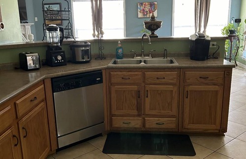 Horn Lake House | Charming 3-bedroom estate with AC and WiFi in pleasant Horn Lake