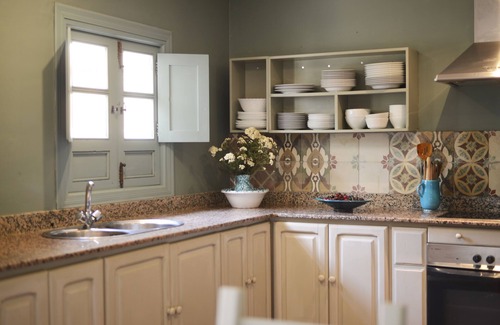 Ronda House | Charming 3 bedroom farmhouse with pool set in verdant valley with views of Ronda