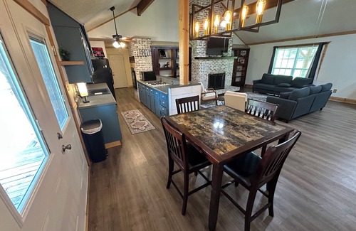 Salem Other | Charming 3-bedroom farmhouse with WiFi and AC in Benton - Horses Welcome!