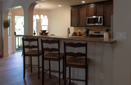 Folsom House | Charming 3-bedroom Folsom Cottage Near Trails, Lake & Old Town