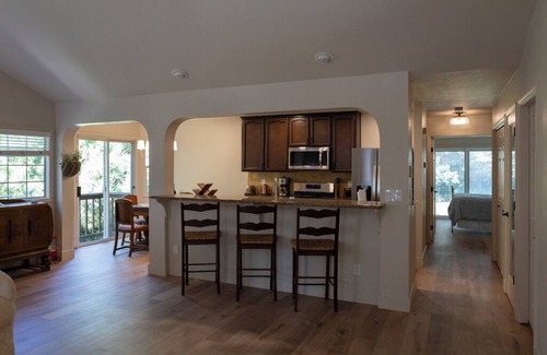 Folsom House | Charming 3-bedroom Folsom Cottage Near Trails, Lake & Old Town