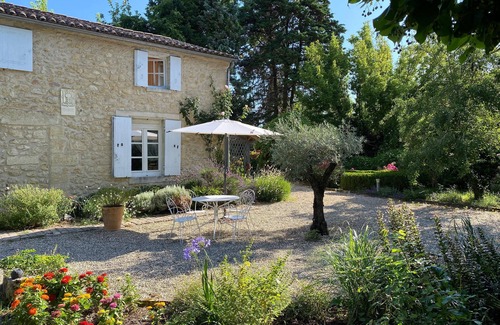Saint-Brice Cottage | Charming 3-bedroom cottage with a large garden and pool in the Entre-deux-Mers.