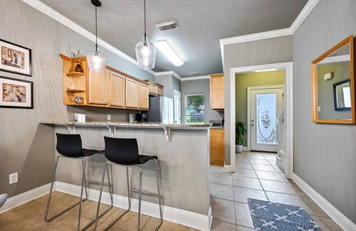 Covington House | Charming 3-bedroom GATED Garden Home with POOL