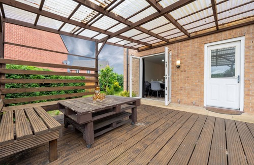 Belle Vue House | Charming 3-Bedroom Home minutes away from Etihad Stadium and Co-op Live Arena.