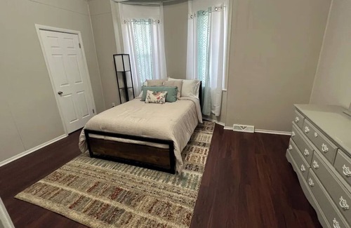 Uniontown Apartment | Charming 3-bedroom, ground level apartment w/WiFi and A/C in peaceful Uniontown