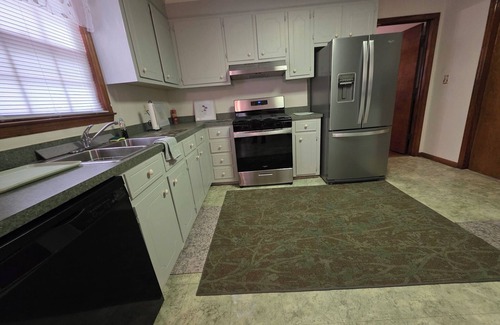 Orangeburg House | Charming 3-bedroom house with Lakeview in Orangeburg