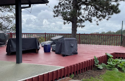 Rapid City House | Charming 3-bedroom house close to downtown with amazing views and outdoor space!