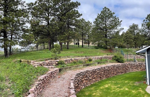 Rapid City House | Charming 3-bedroom house close to downtown with amazing views and outdoor space!