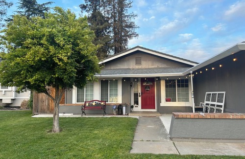 Sacramento House | Charming 3-bedroom house in beautiful Sacramento near Sac State