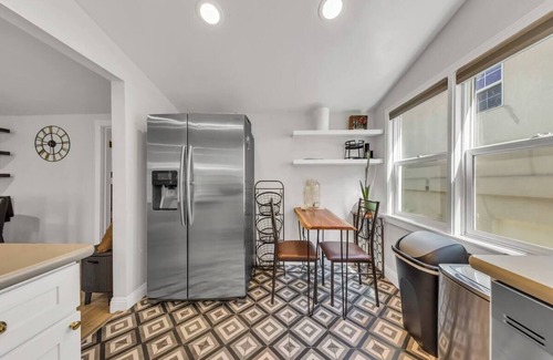 Downtown Sacramento House | Charming 3-bedroom house with AC and WiFi in beautiful Sacramento