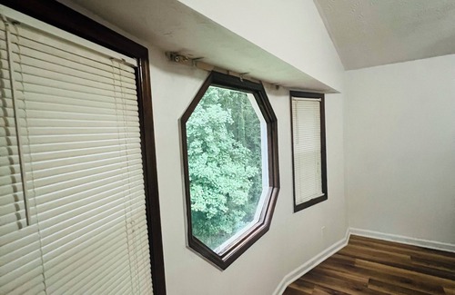 Centerville House | Charming 3-bedroom house in Snellville with AC