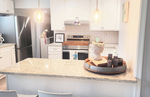 Annapolis House | Charming 3-bedroom house in Annapolis Eastport! Beautiful fully furnished home