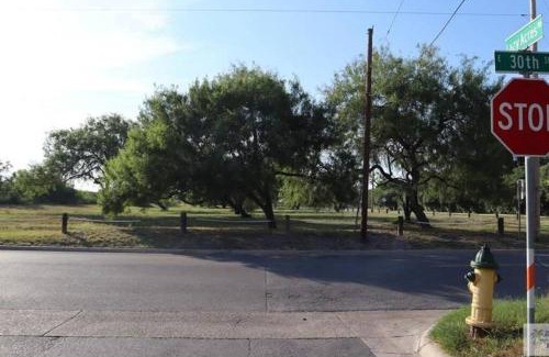 Brownsville House | Charming 3-Bedroom House Situated on half acre land