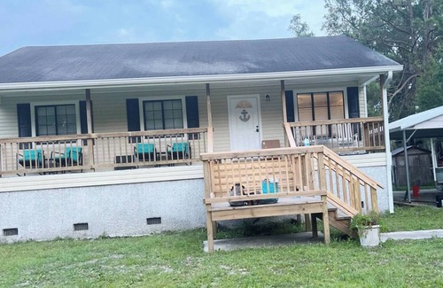 Brunswick House | Charming 3-bedroom house in the BEAUTIFUL Golden Isles nestled on Blythe Island
