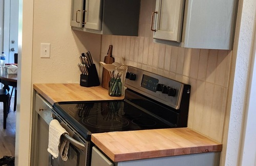 Fessenden House | Charming 3-bedroom house in lovely Fessenden with WiFi, AC