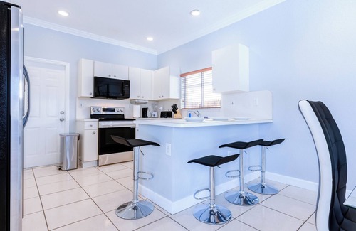 Homestead House | Charming 3-bedroom house in terrific Homestead with WiFi, AC