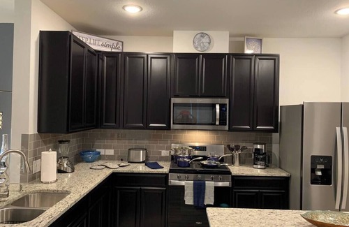 Santa Fe House | Charming 3-bedroom house in Texas City Lake view