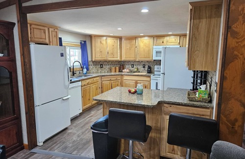 Ellsworth County House | Charming 3-bedroom house at Kanopolis Lake with wi-fi and A/C.