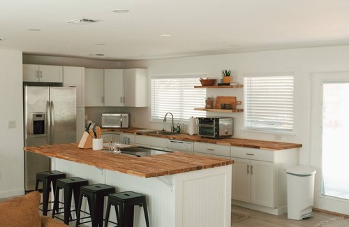 Northeast Pensacola House | Charming 3-bedroom house with AC and WiFi in cool Pensacola