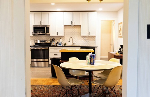 Pentwater House | Charming 3-bedroom house with WiFi, AC in delightful Pentwater