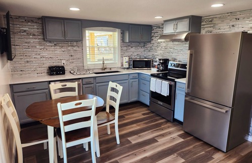 Meadow Bridge House | Charming 3 bedroom home on the New River