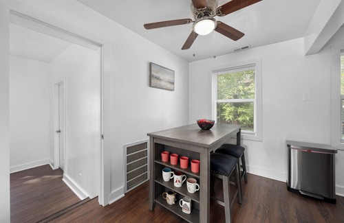 Airport Township House | Charming 3-bedroom house in St. Louis