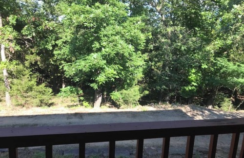 Canadian House | Charming 3-bedroom house with WiFi, AC in superb Canadian city