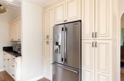 Woodbury House | Charming 3-bedroom house with AC and WiFi in gorgeous Glendale