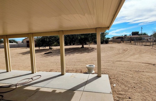 Hesperia House | Charming 3-bedroom house with WiFi and AC in Hesperia