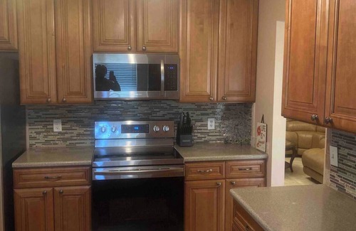Interchange Square House | Charming 3-bedroom house with AC, WiFi in pleasant Palm Bay