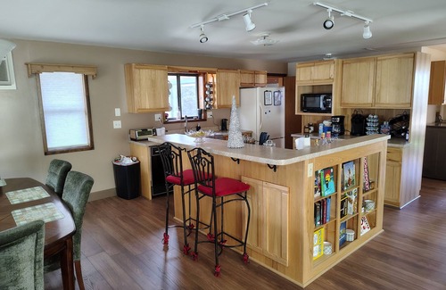 Williamson House | Charming 3-bedroom house with WiFi, AC, in pleasant Williamson Valley, Prescott