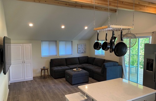 Puyallup House | Charming 3-bedroom house in Puyallup with WiFi, AC
