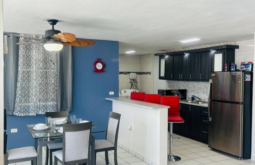 Algarrobo House | Charming 3-bedroom house in lovely Guayama with AC, WiFi