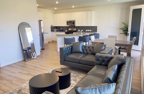 Cypress House | Charming 3-bedroom house Cypress, TX minutes from Katy, TX