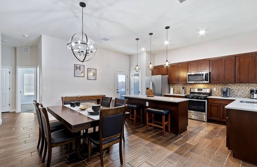 Biggs Field House | Charming 3-bedroom house with WiFi, AC in serene El Paso