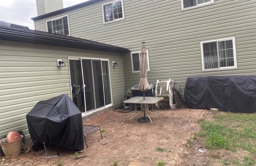 Hanover House | Charming 3-bedroom house in Hanover with WiFi and AC
