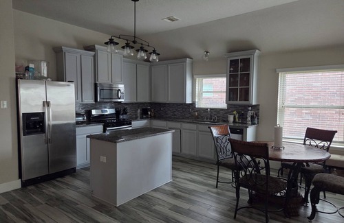 Southeast Houston House | Charming 3-bedroom house with WiFi, AC in marvelous Houston