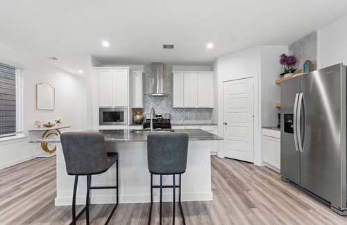 Southeast Houston House | Charming 3-bedroom house in a gated community with Wifi and AC in Houston