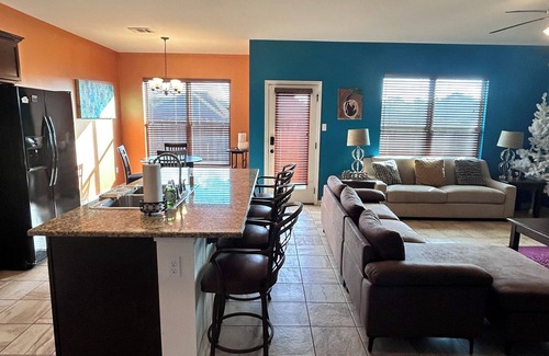 Crown Point House | Charming 3-bedroom house with AC minutes outside the city.